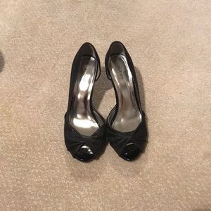 Black sparkle open toe heel